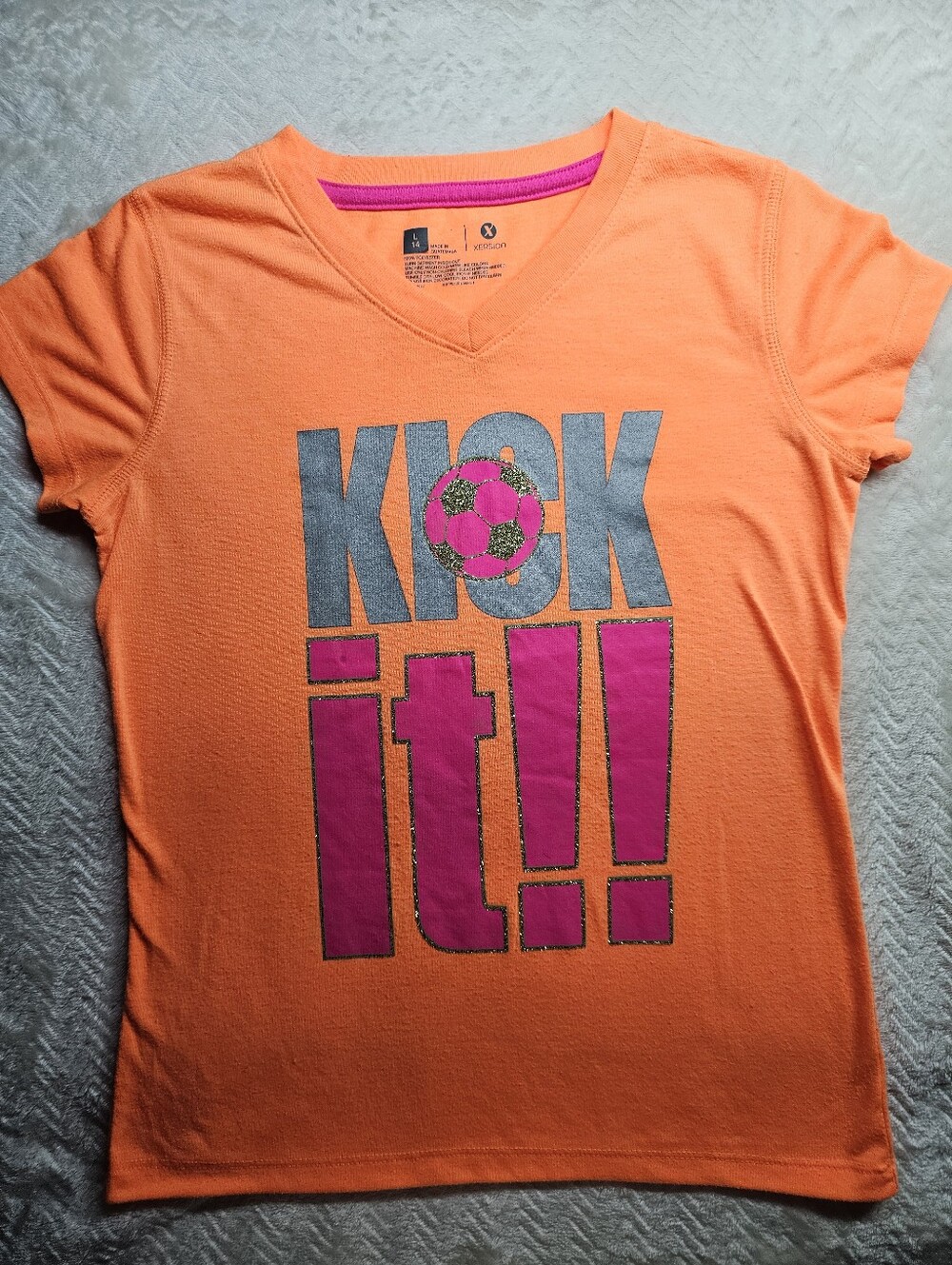 Xersion Girls Soccer "Kick It" V-Neck Sporty T-shirt Athletic Comfort Size L 14